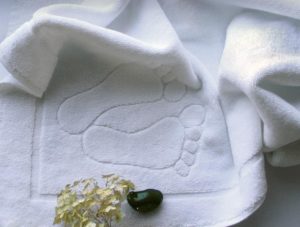 Dywanik ręcznik hotelowy biały